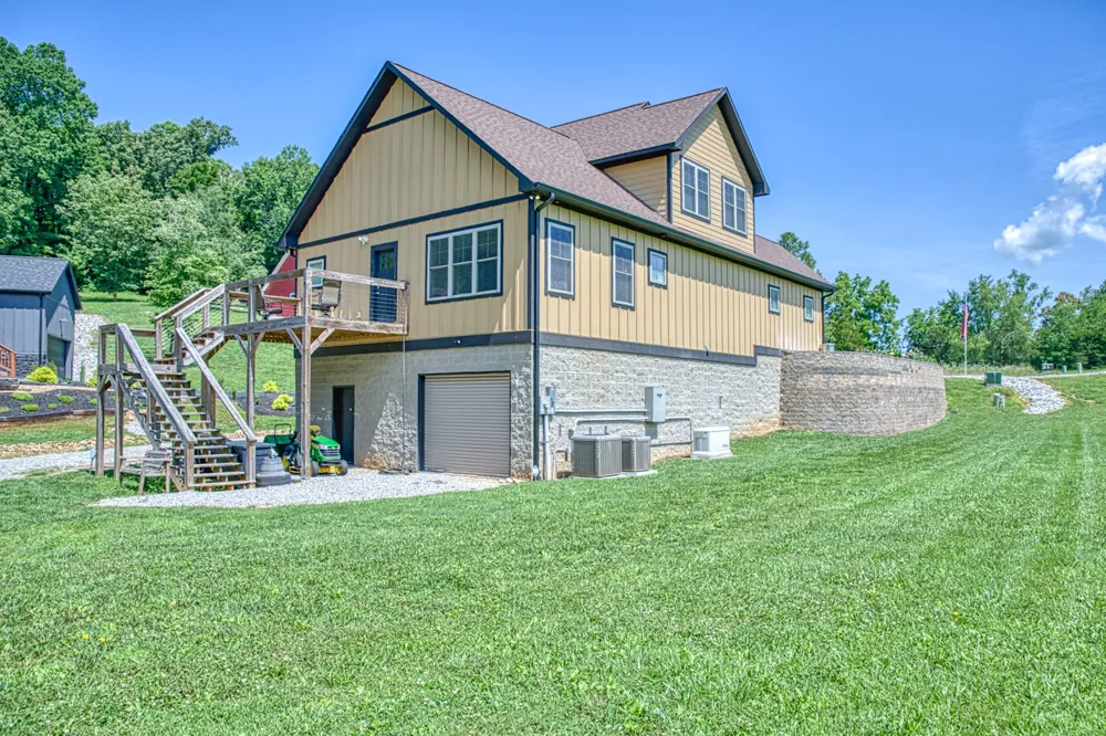 201 Peaceful Ln Sparta, TN 38583