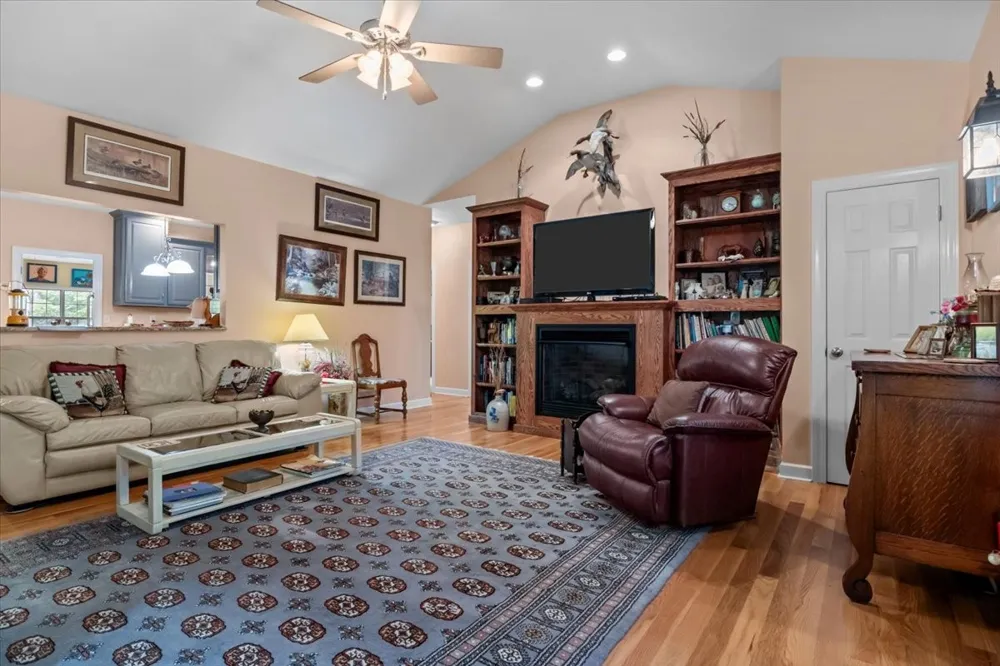 10328 Highway 147 Stewart, TN 37175