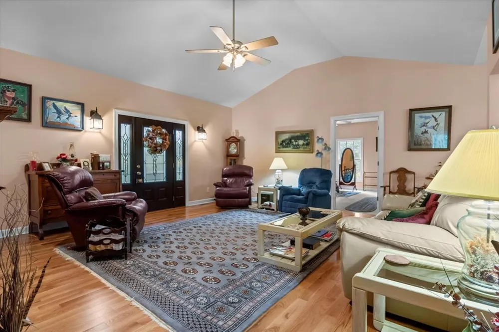 10328 Highway 147 Stewart, TN 37175