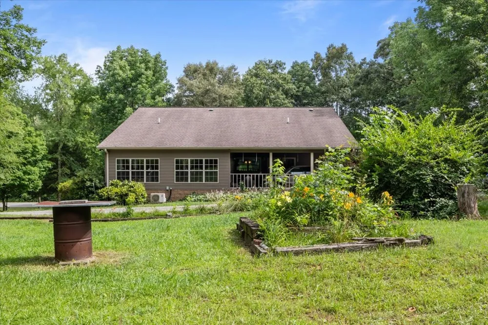 10328 Highway 147 Stewart, TN 37175
