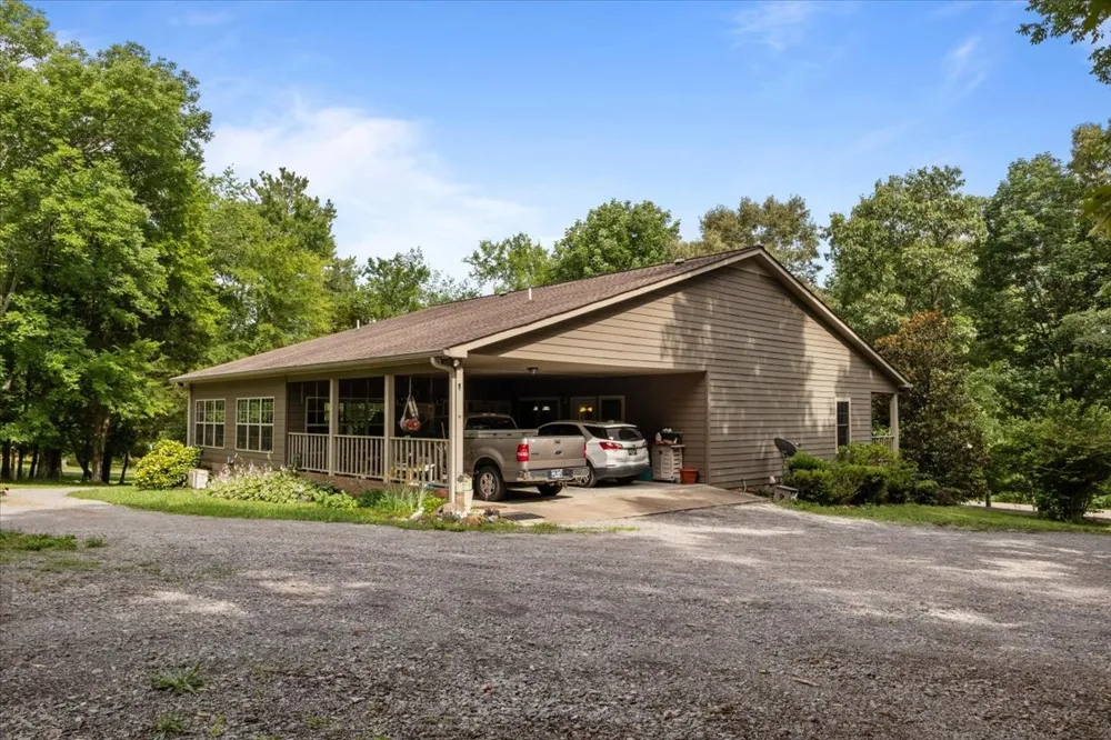 10328 Highway 147 Stewart, TN 37175