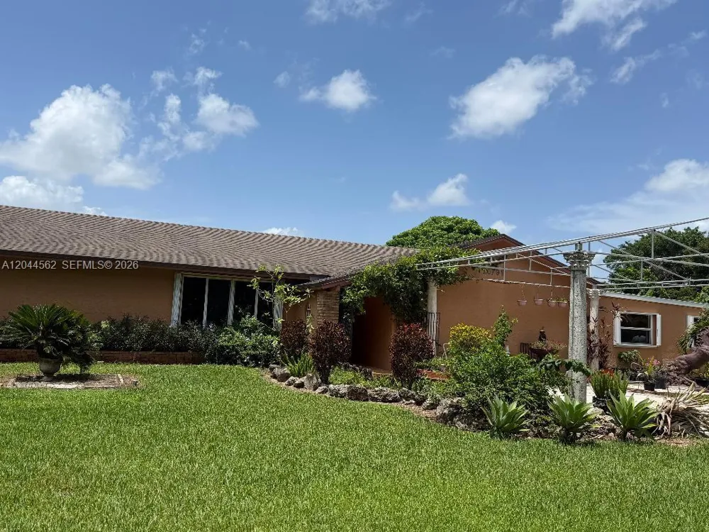 20791 SW 240th St Homestead, FL 33031