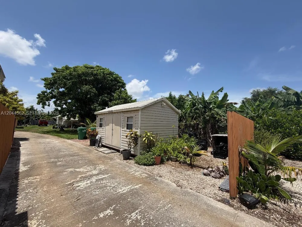 20791 SW 240th St Homestead, FL 33031