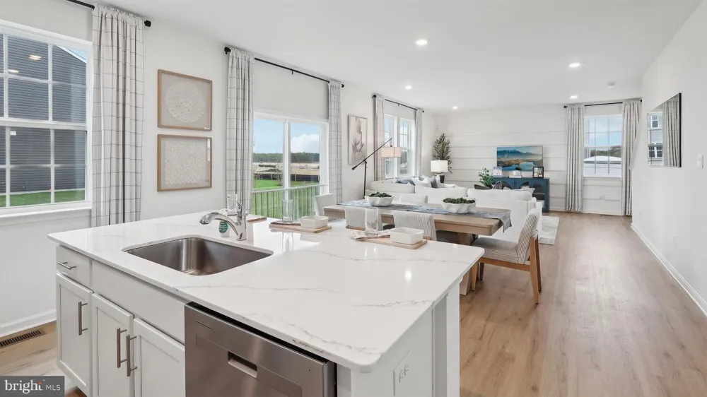 317 MONTEREY DRIVE Egg Harbor Township, NJ 08234