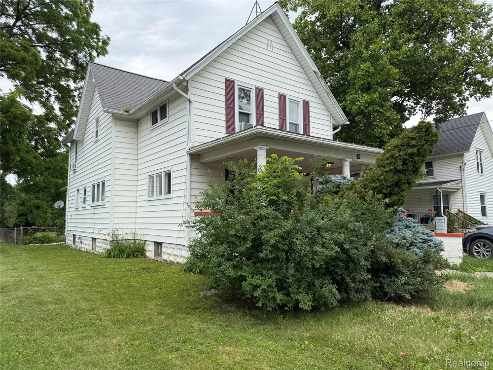 718 River Street Owosso City, MI 48867