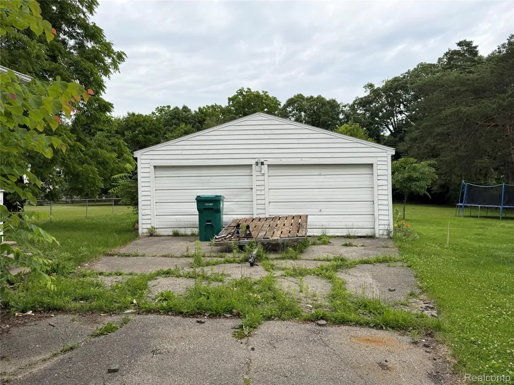 718 River Street Owosso City, MI 48867