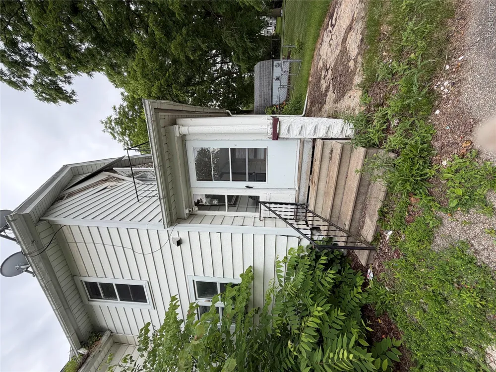 718 River Street Owosso City, MI 48867