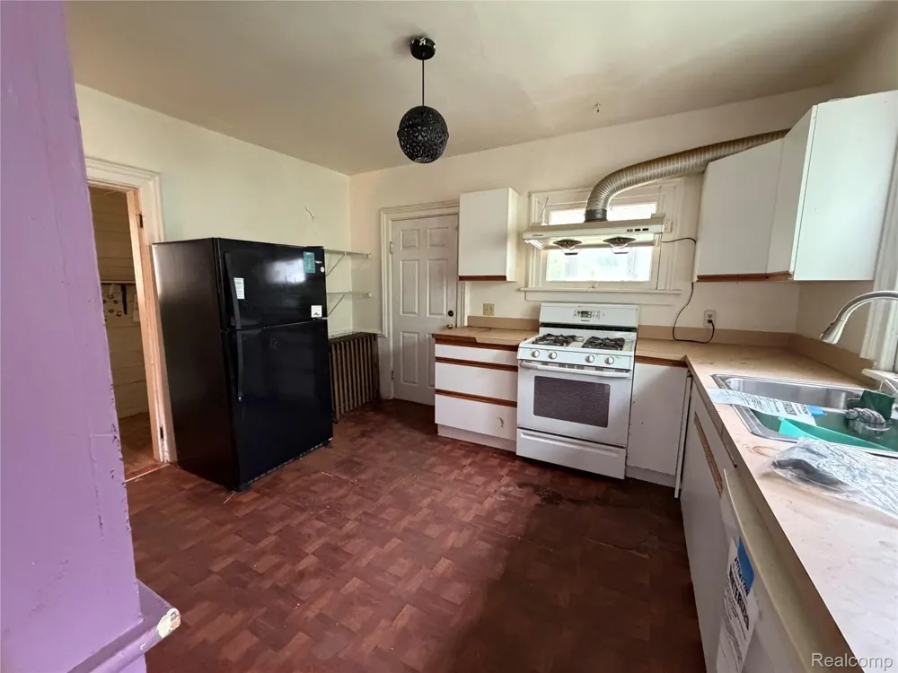 718 River Street Owosso City, MI 48867