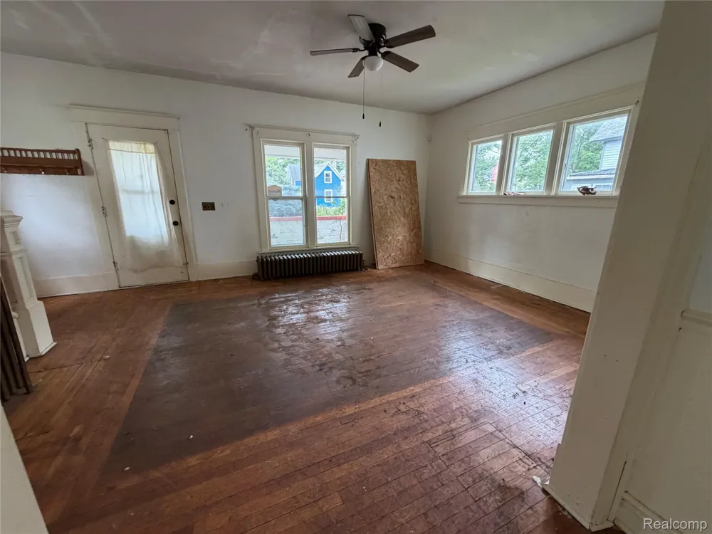 718 River Street Owosso City, MI 48867