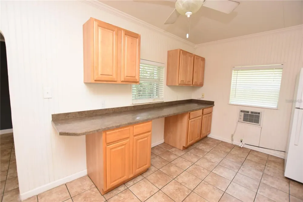 928 E VALENCIA STREET Lakeland, FL 33805