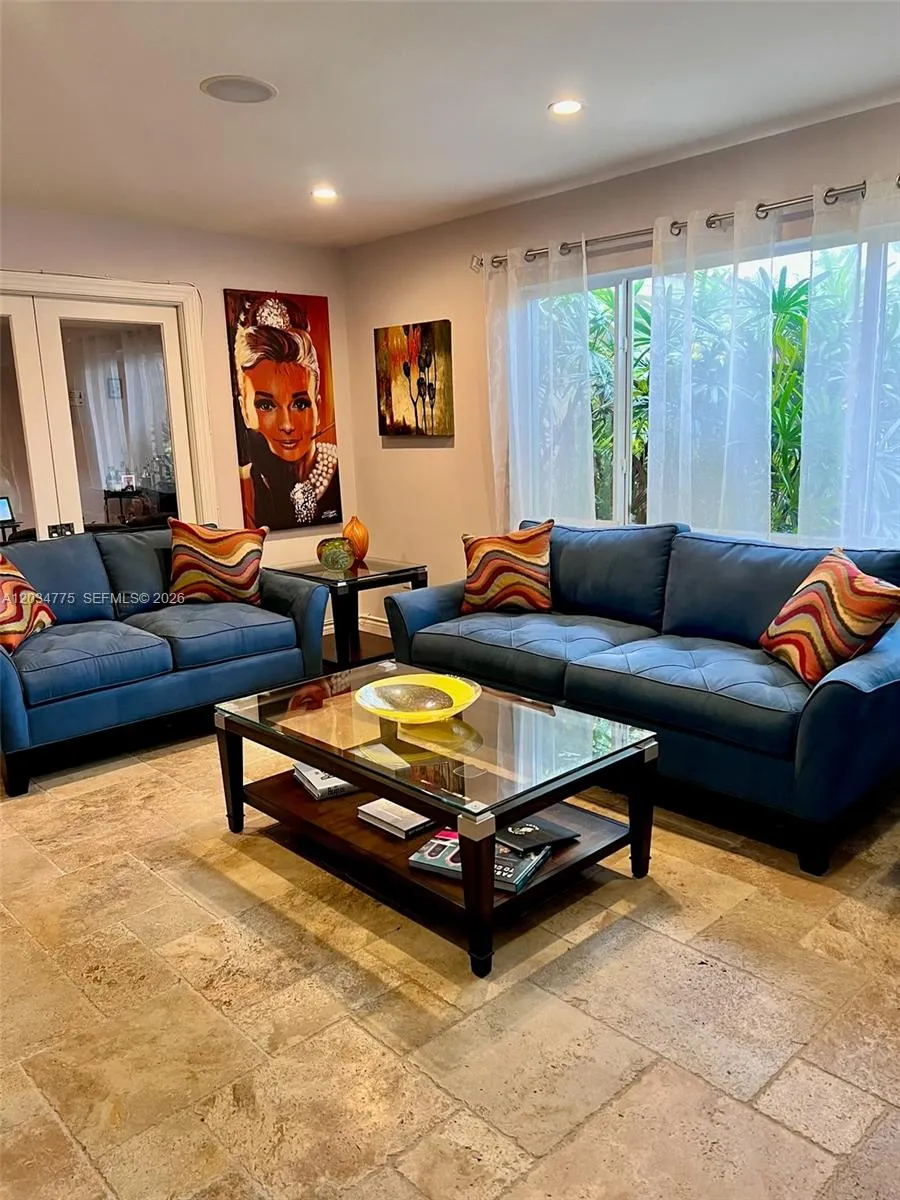 9624 SW 79th Ter Miami, FL 33173