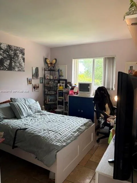 9624 SW 79th Ter Miami, FL 33173