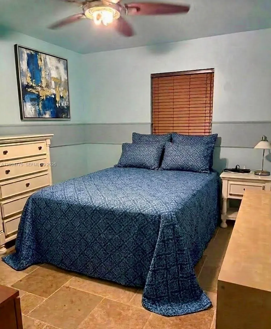 9624 SW 79th Ter Miami, FL 33173