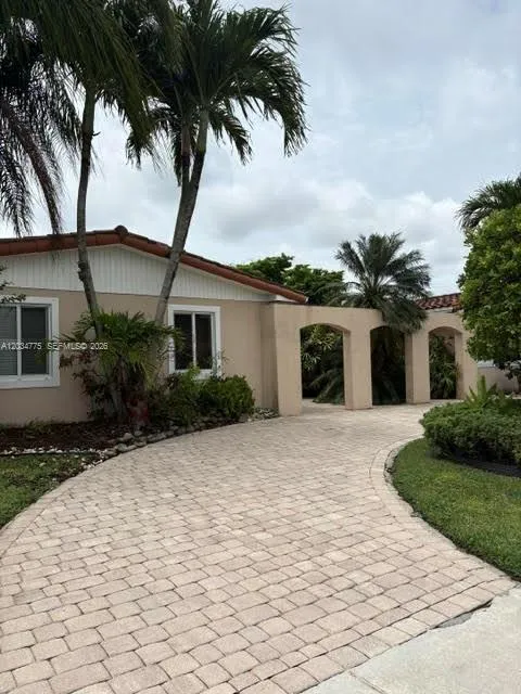 9624 SW 79th Ter Miami, FL 33173