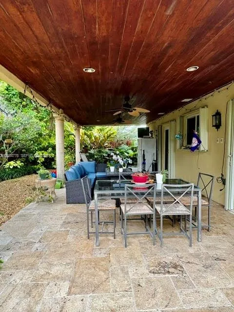 9624 SW 79th Ter Miami, FL 33173