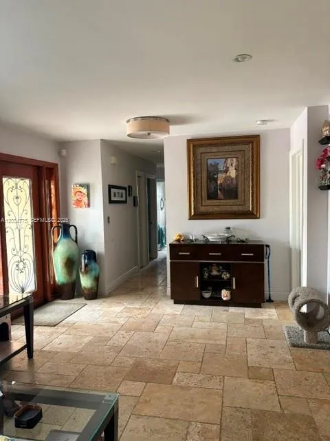 9624 SW 79th Ter Miami, FL 33173