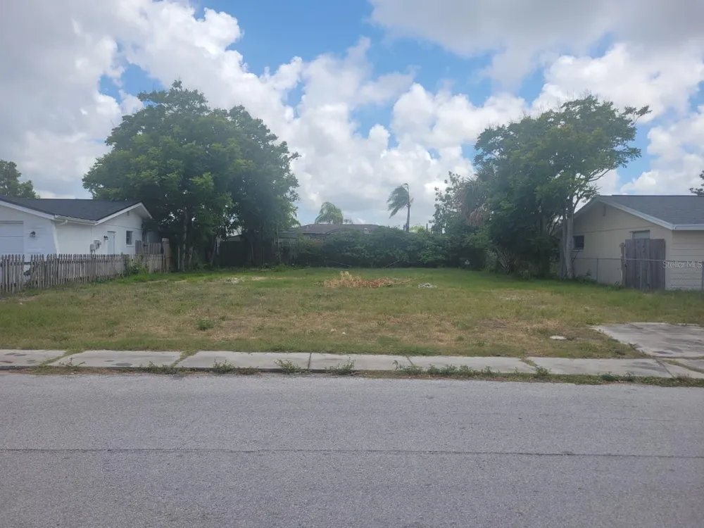7404 INGLESIDE DRIVE Port Richey, FL 34668