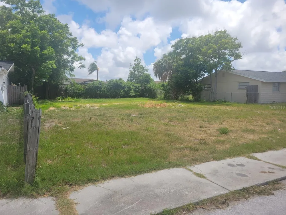 7404 INGLESIDE DRIVE Port Richey, FL 34668
