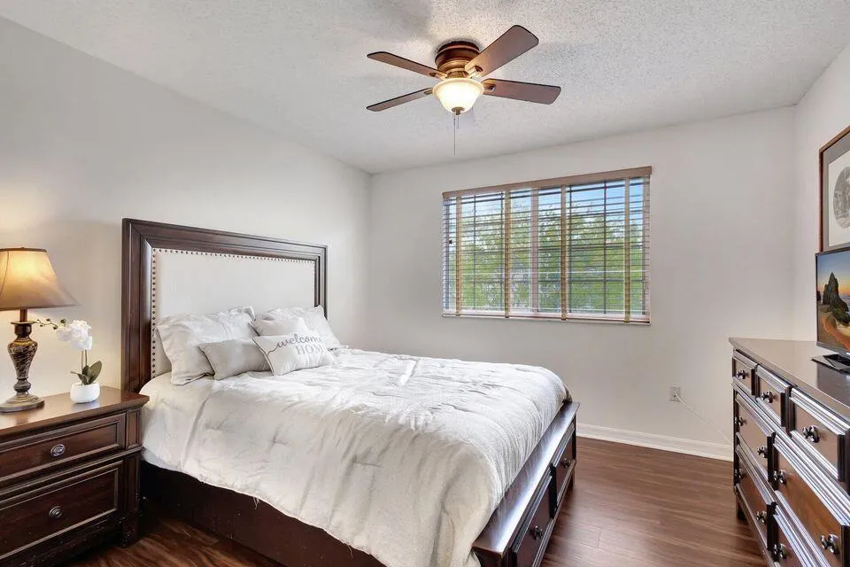 1400 S Crestwood Court S #1407 Royal Palm Beach, FL 33411
