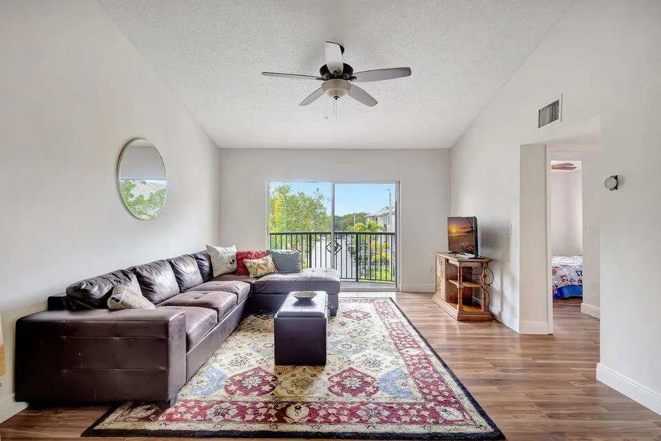 1400 S Crestwood Court S #1407 Royal Palm Beach, FL 33411