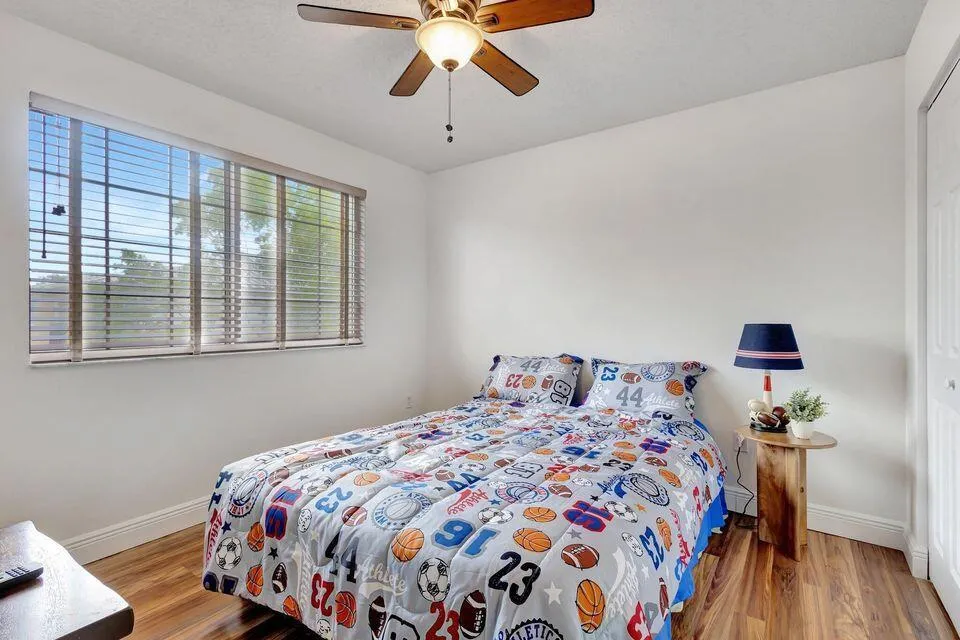 1400 S Crestwood Court S #1407 Royal Palm Beach, FL 33411
