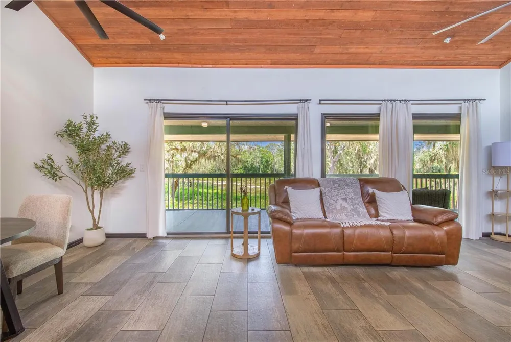 816 PINEWOOD COURT #3126 Haines City, FL 33844