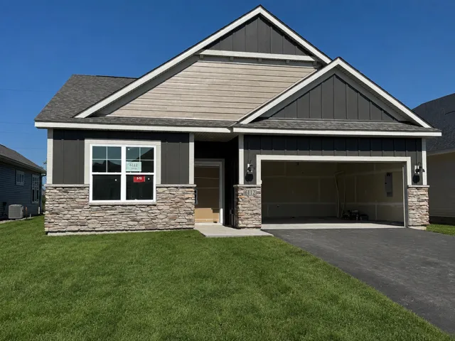 6112 158th Street Hugo, MN 55038