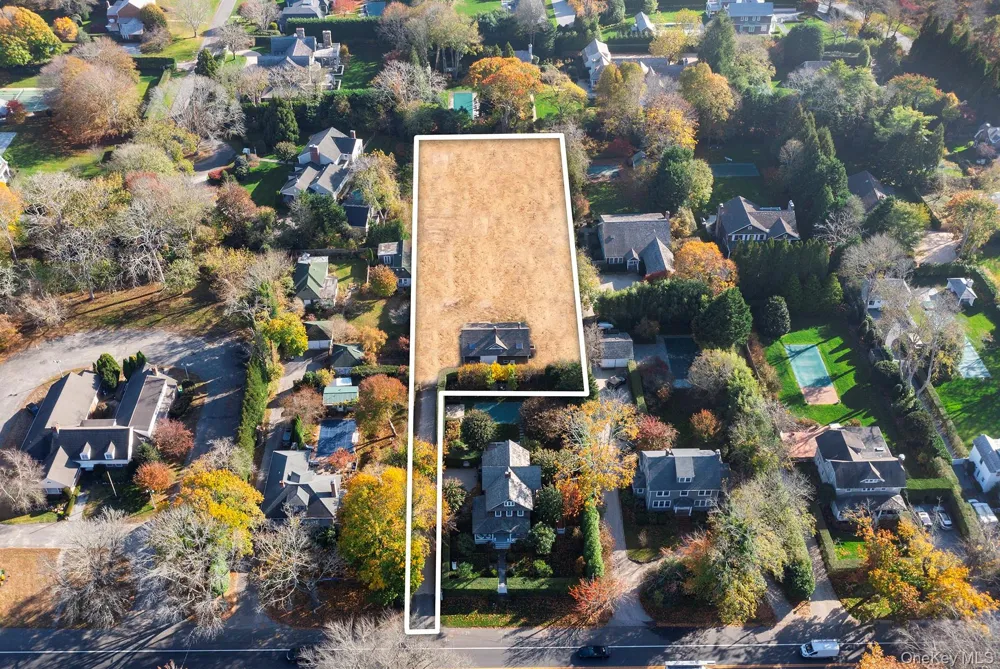 88 Pantigo Road East Hampton, NY 11937