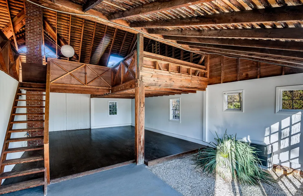 88 Pantigo Road East Hampton, NY 11937