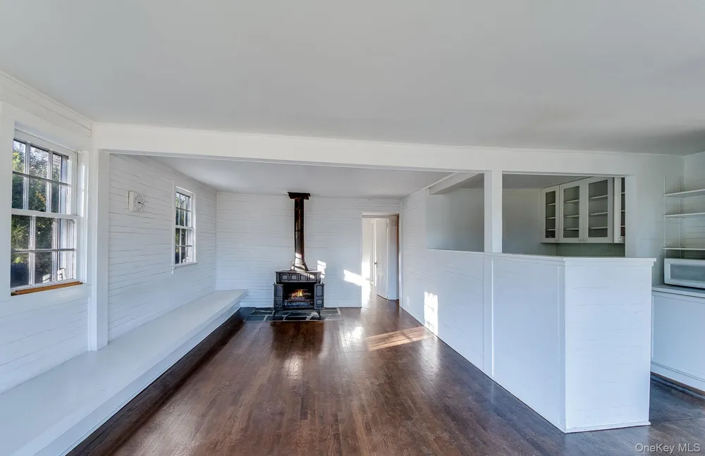 88 Pantigo Road East Hampton, NY 11937