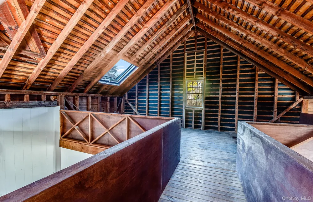 88 Pantigo Road East Hampton, NY 11937