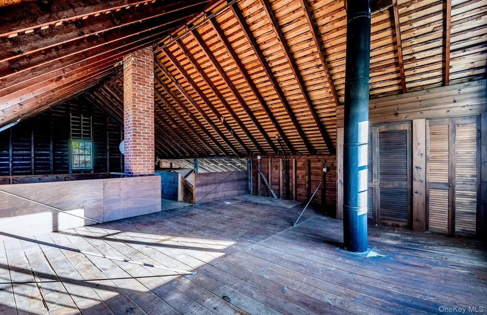 88 Pantigo Road East Hampton, NY 11937