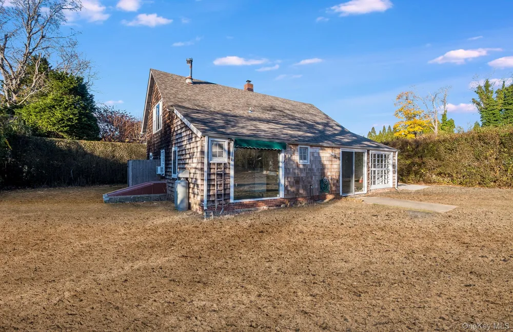 88 Pantigo Road East Hampton, NY 11937