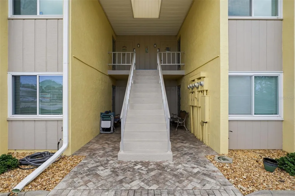 101 LOUELLA LANE #2 Nokomis, FL 34275