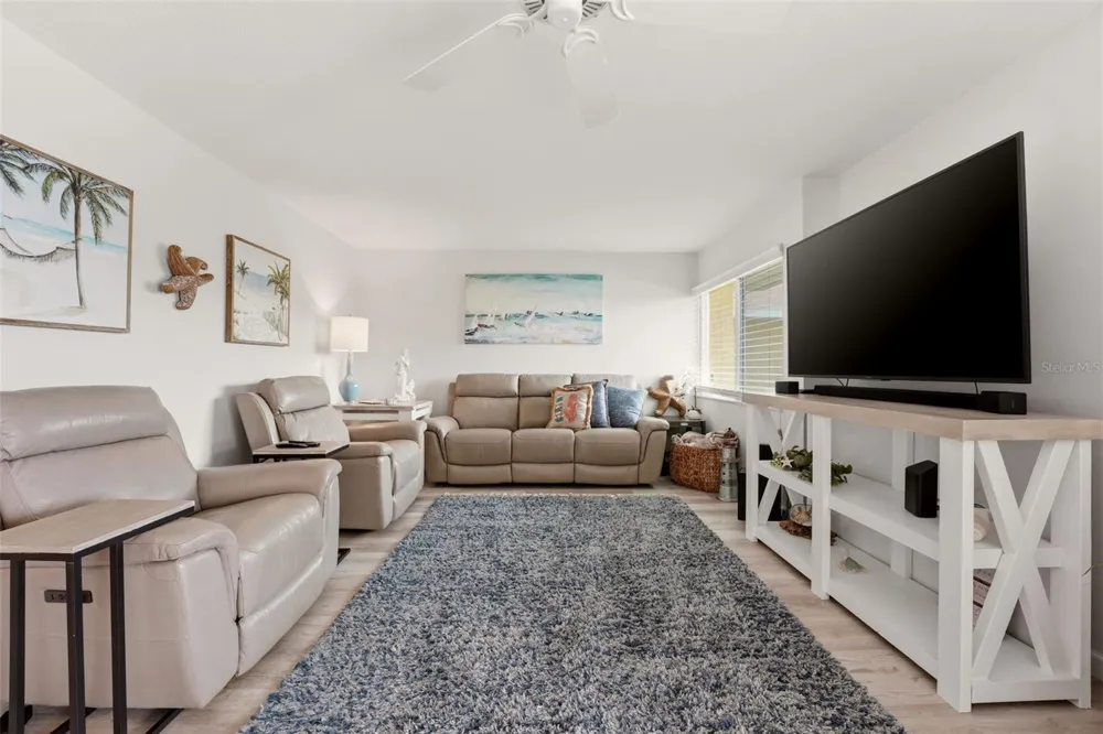 101 LOUELLA LANE #2 Nokomis, FL 34275