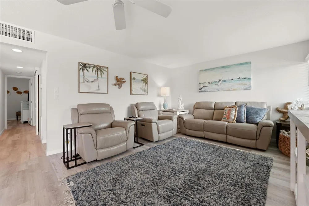 101 LOUELLA LANE #2 Nokomis, FL 34275