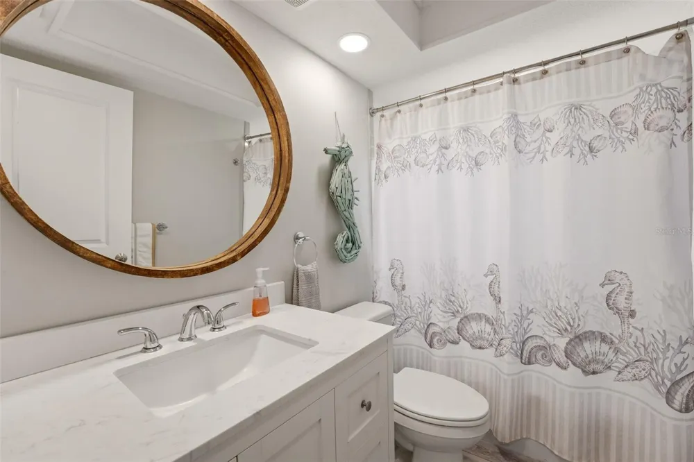 101 LOUELLA LANE #2 Nokomis, FL 34275