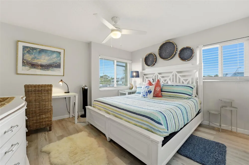 101 LOUELLA LANE #2 Nokomis, FL 34275