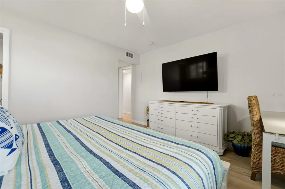 101 LOUELLA LANE #2 Nokomis, FL 34275