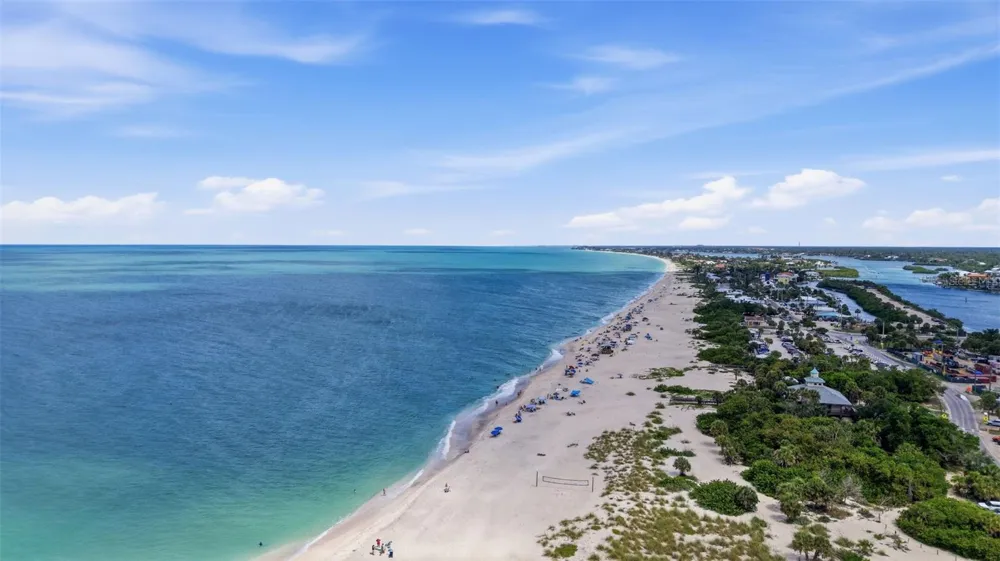 101 LOUELLA LANE #2 Nokomis, FL 34275