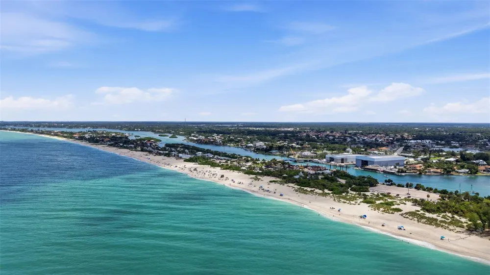 101 LOUELLA LANE #2 Nokomis, FL 34275