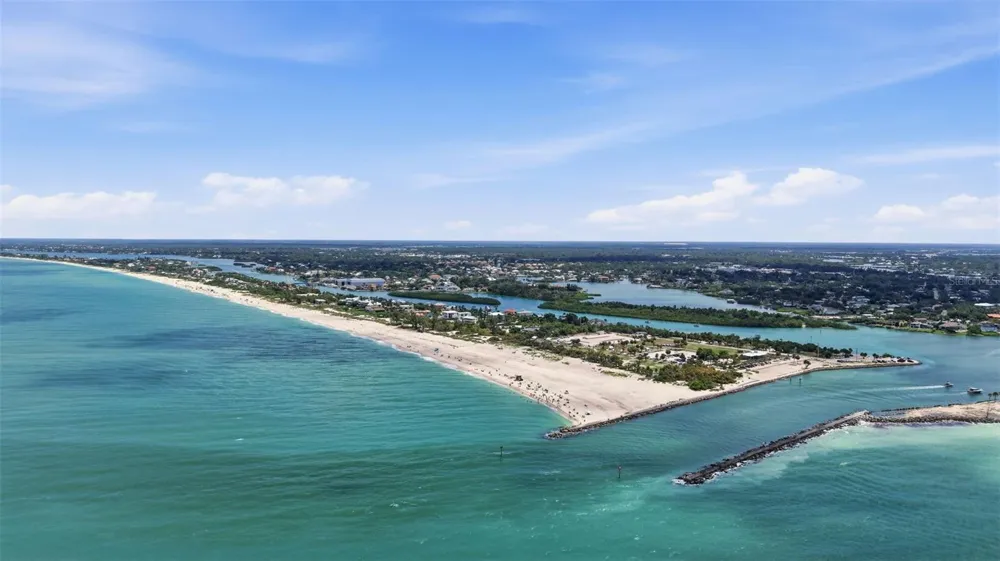 101 LOUELLA LANE #2 Nokomis, FL 34275