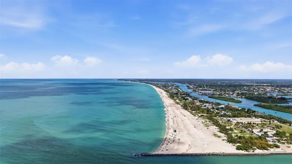 101 LOUELLA LANE #2 Nokomis, FL 34275
