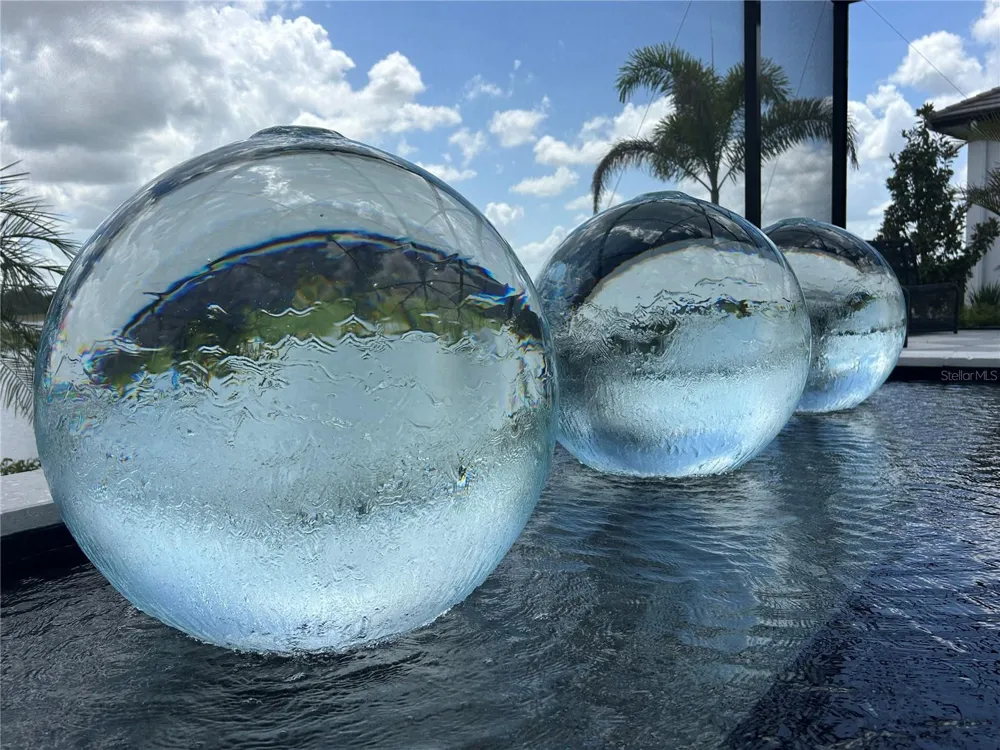 258 CRYSTAL WATERS DRIVE Sarasota, FL 34240