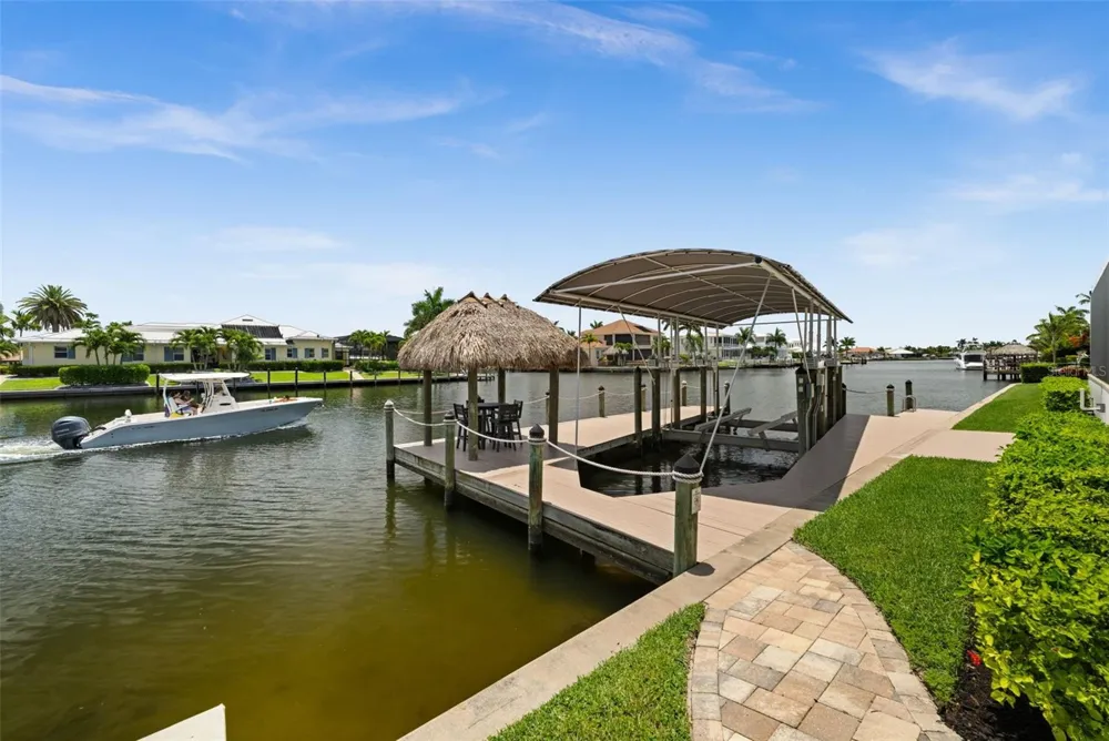 105 SW 52ND STREET Cape Coral, FL 33914
