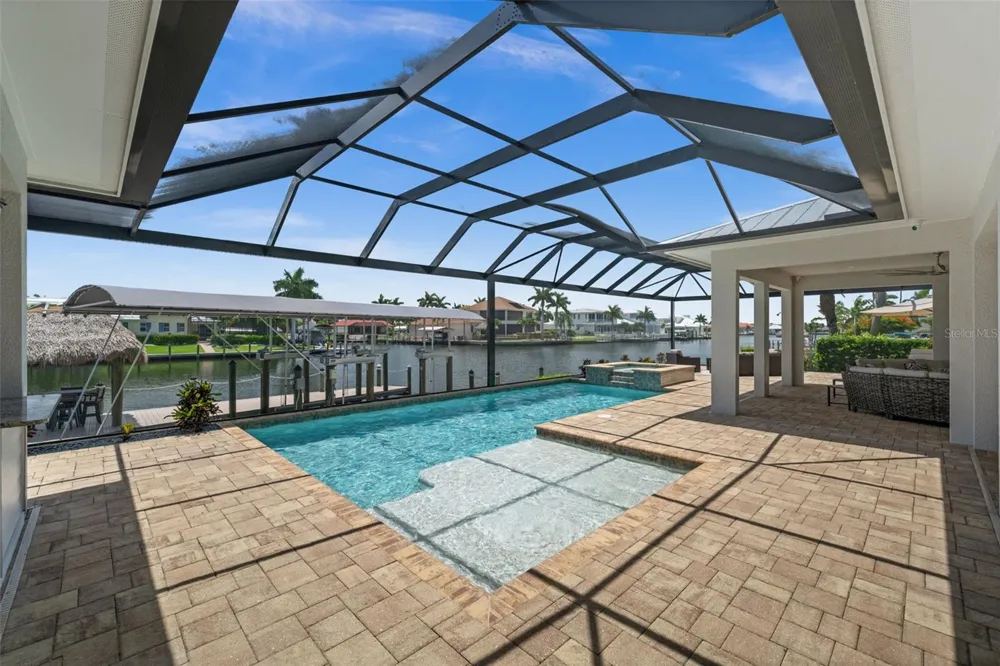 105 SW 52ND STREET Cape Coral, FL 33914