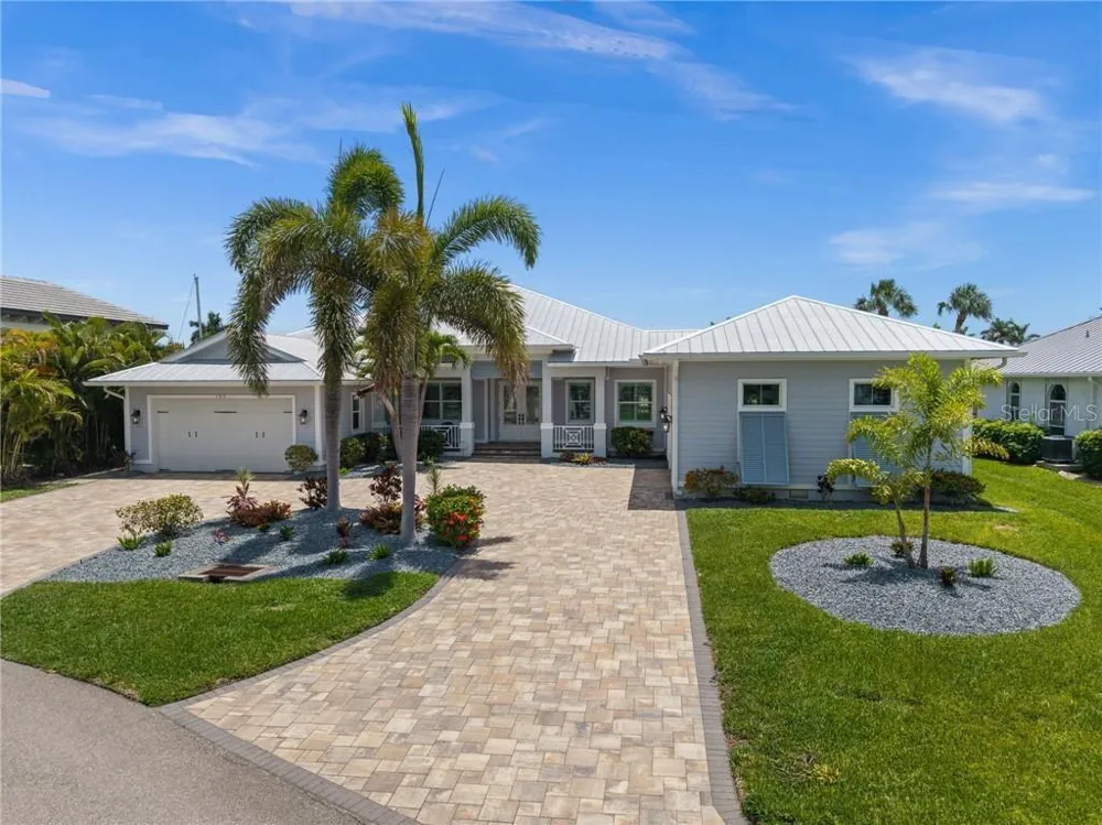 105 SW 52ND STREET Cape Coral, FL 33914