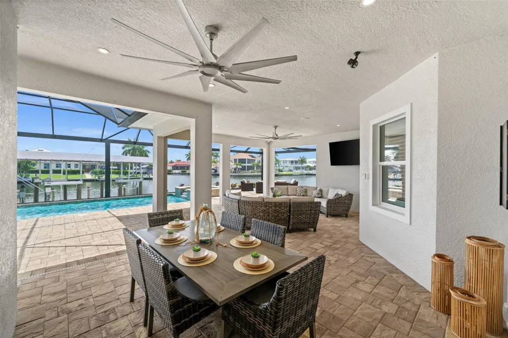 105 SW 52ND STREET Cape Coral, FL 33914