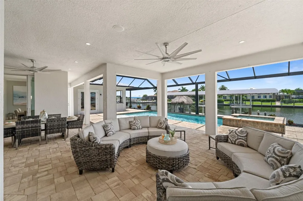 105 SW 52ND STREET Cape Coral, FL 33914