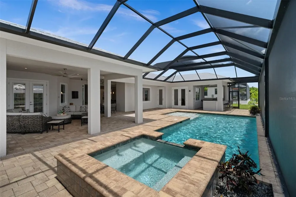 105 SW 52ND STREET Cape Coral, FL 33914
